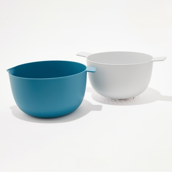 Colander and Bowl Set. Unopened/Unused - Picture 2 of 4